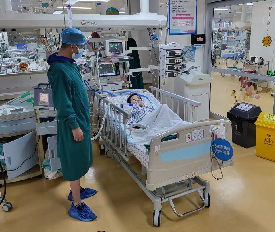 平遥县跨省救护车出租公司