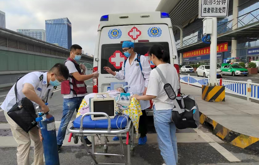 平遥县救护车出租公司